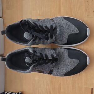 Nike Roshe Run Tech Fleece Women's 8.5